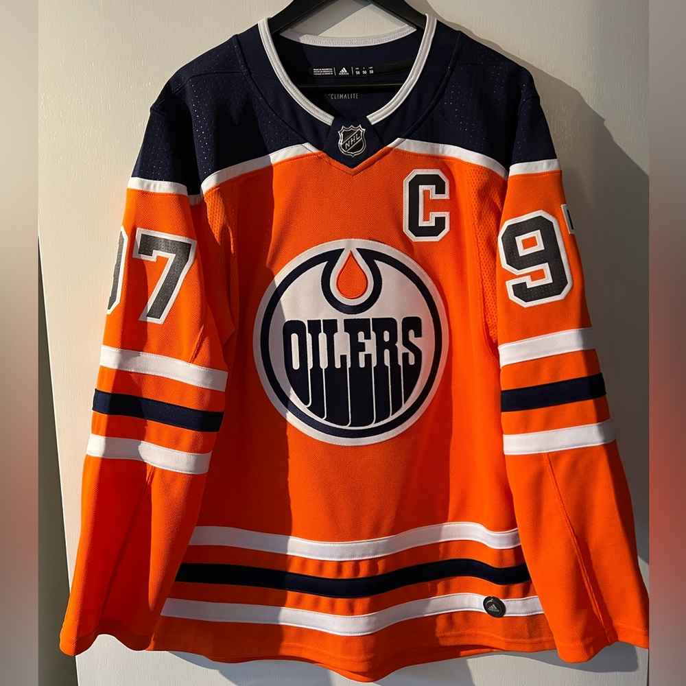 Connor McDavid Authentic PRO Jersey Size 50